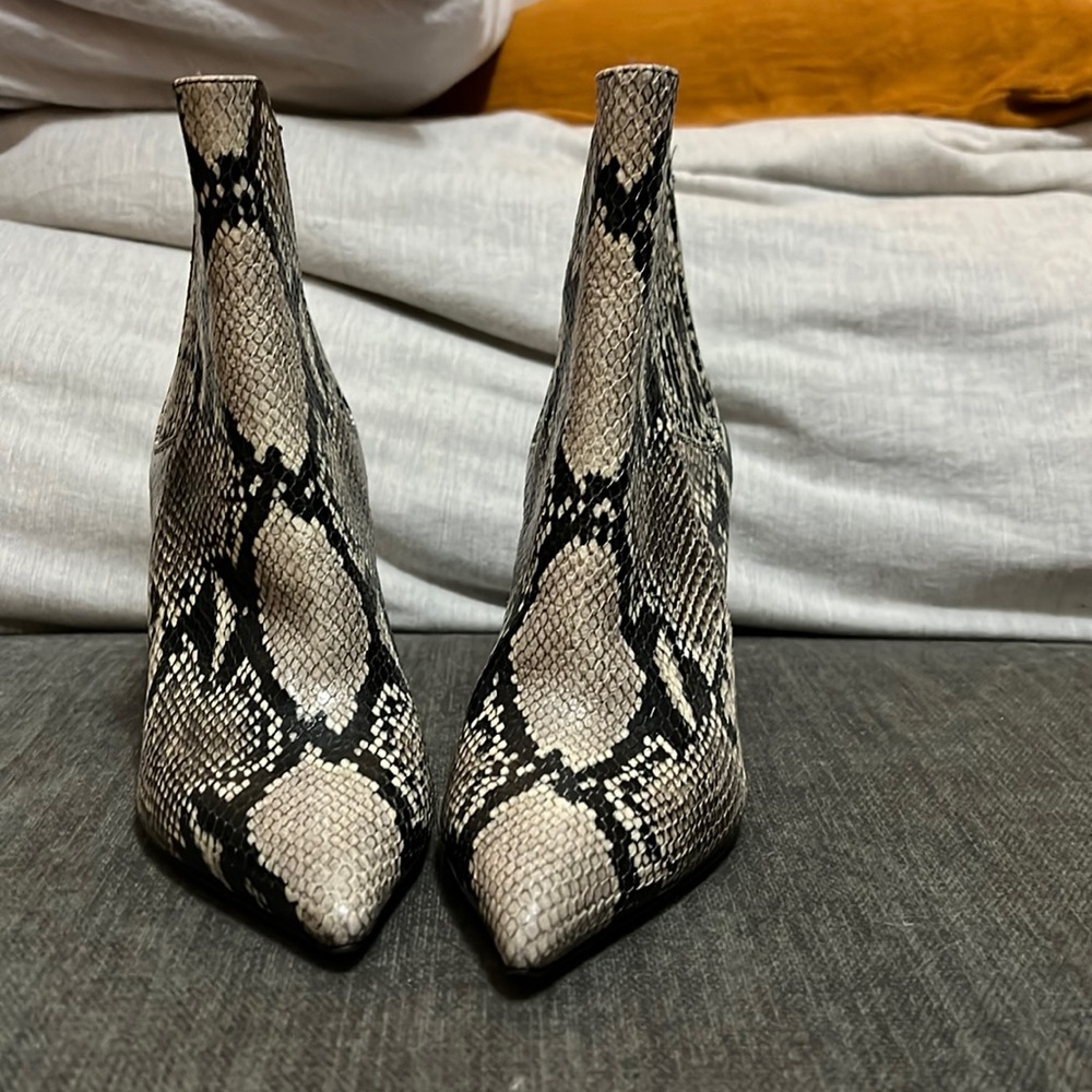 Tabitha Simmons Leather Grey Snakeskin Ankle Boots Booties 38